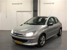 Peugeot 206 - 1.4-16V Quiksilver Airco Nwe Koppeling NAP Nette auto