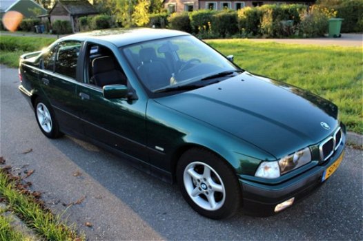 BMW 3-serie - 318 iS Edition 140pk Clima Pdc - 1