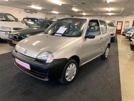 Fiat Seicento - 1.1 S Zeer zuinig, wegenbelasting slecht € 13, - p/m en stuurbekr - 1