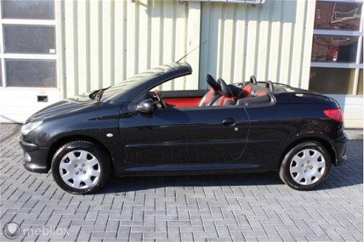 Peugeot 206 CC - 1.6-16V, AUTOMAAT, l BJR 2004, Zwart, Bi COLOR Leder - 1