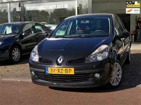 Renault Clio - 1.2 TCE Rip Curl 3e Eigenaar/Nw Apk/Airco - 1