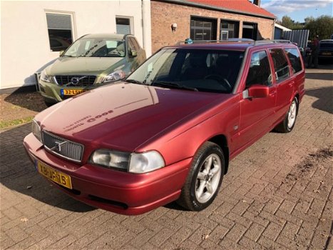 Volvo V70 - 2.4T AWD Trekhaak Stoelverwarming - 1