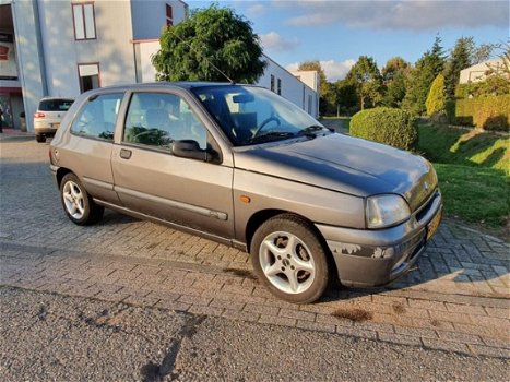 Renault Clio - RN 1.9 D - 1