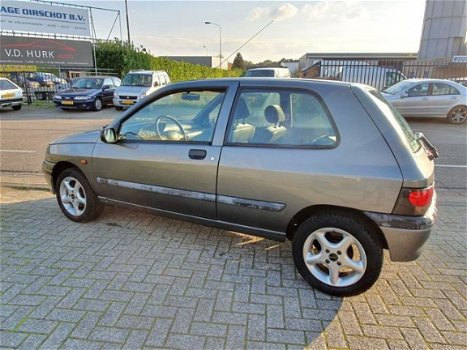 Renault Clio - RN 1.9 D - 1