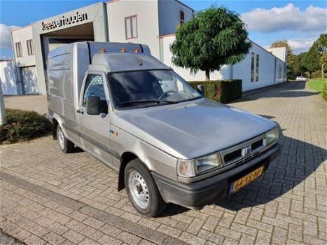 Fiat Fiorino - FIORINO 1.7 TD VAN 3e Versnelling niet goed - 1