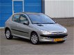 Peugeot 206 - 1.4-16V Gentry PANORAMADAK/AIRCO/NAP/NIEUWE APK/5DRS - 1 - Thumbnail