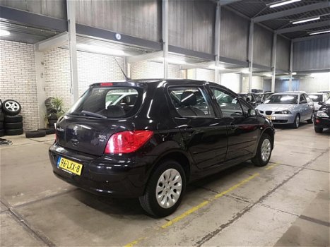 Peugeot 307 - 1.6 HDiF |NWEAPK|AIRCO|5DR|TURBOVV|KOPPELINGVV|DISTRVV - 1