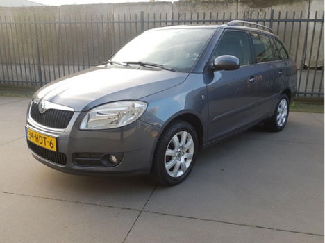 Skoda Fabia Combi - 1.4-16V Ambiente CRUISE | AIRCO | TREKHAAK - 1