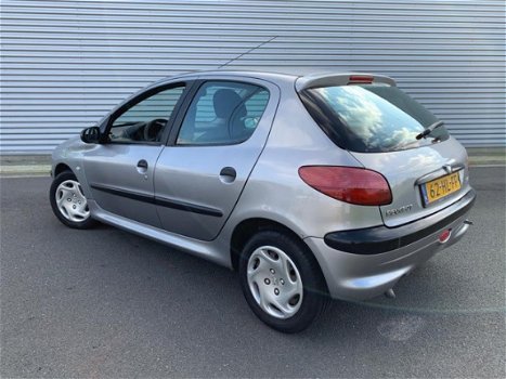 Peugeot 206 - 1.4 XR APK tot sep 2020 - 1