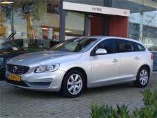 Volvo V60 - 2.0 D3 Automaat Navigatie Trekhaak etc