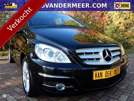 Mercedes-Benz B-klasse - 180 BlueEFFICIENCY Business CLass PANORAMADAK/HALF LEDER/ETC - 1