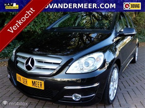 Mercedes-Benz B-klasse - 180 BlueEFFICIENCY Business CLass PANORAMADAK/HALF LEDER/ETC - 1