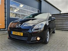 Peugeot 5008 - 1.6 HDiF SR 5p. met Navigatie, Climate & Cruise control, PDC, etc