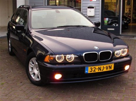 BMW 5-serie Touring - 525d Edition Navi Leer Aut. Exclusieve Uitv - 1