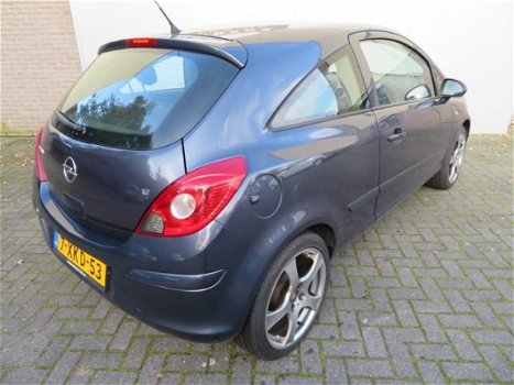 Opel Corsa - 1.2-16V ESSENTIA NAV - 1