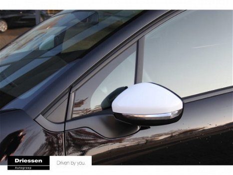 Citroën C3 - 1.2 PureTech S&S Shine (Navigatie - Climate control - Parkeersensoren) - 1