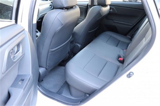 Toyota Auris - TS 1.8 Hybrid Business Pro Leder-Panoramadak-Navigatie - 1