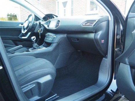 Peugeot 308 SW - 1.6 BlueHDI Blue Lease Executive Pack | Panorama | Camera | ECC | Trekhaak | - 1