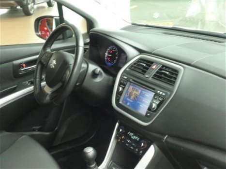 Suzuki SX4 S-Cross - 1.6 16v EXCLUSIVE NAVI TREKHAAK - 1