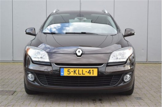 Renault Mégane Estate - 1.2 TCe Expression Navi Dakrails Elekramen Radio/cd Airco - 1