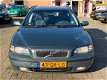 Volvo V70 - 2.4 T AWD Gtr. C.L. Peter Mulder JR Emmer-Compascuum - 1 - Thumbnail