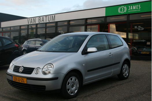 Volkswagen Polo - 1.4-16V Comfortline Automaat - 1