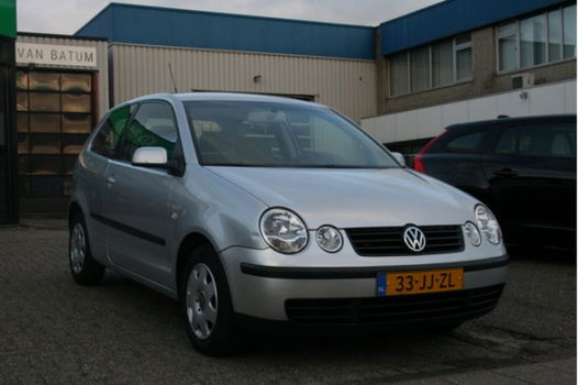 Volkswagen Polo - 1.4-16V Comfortline Automaat - 1