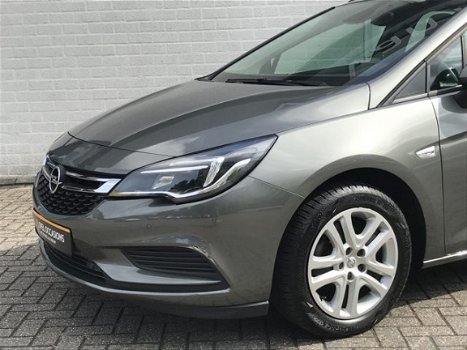 Opel Astra Sports Tourer - 1.0 Online Edition Van €15.995, - voor €14.995, - 1