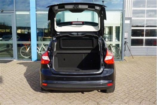 Ford Focus - 1.6 TI-VCT Titanium Automaat 125PK 5-Deurs Navi Climate *dealer onderhouden - 1