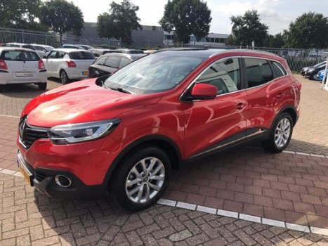 Renault Kadjar - 1.2 TCe Intens Panoramadak, navigatie, camera, PDC voor en achter, half leder, 1e p - 1