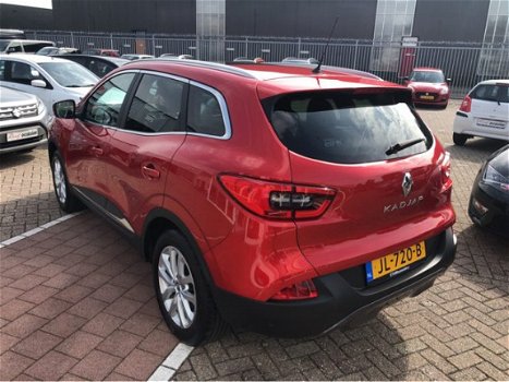 Renault Kadjar - 1.2 TCe Intens Panoramadak, navigatie, camera, PDC voor en achter, half leder, 1e p - 1