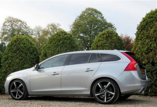 Volvo V60 - 2.4 D6 AWD Plug-In Hybrid R-Design / Navi / Leder / Excl BTW - 1