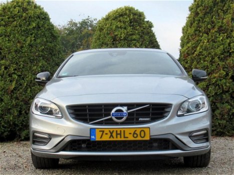 Volvo V60 - 2.4 D6 AWD Plug-In Hybrid R-Design / Navi / Leder / Excl BTW - 1