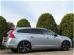 Volvo V60 - 2.4 D6 AWD Plug-In Hybrid R-Design / Navi / Leder / Excl BTW - 1 - Thumbnail