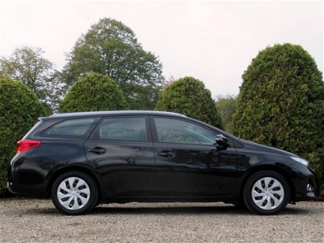 Toyota Auris Touring Sports - 1.6 Aspiration / Navi / Camera - 1