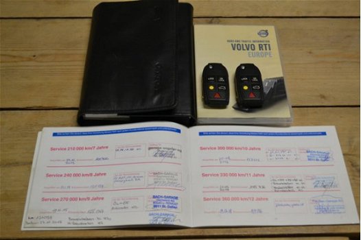Volvo XC90 - 4.4 V8 Momentum LEER + NAVI + XENON - 1