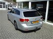 Toyota Avensis Wagon - 1.8 VVTi Business Navigatie/Cruise/Trekhaak/Parkeersensoren - 1 - Thumbnail