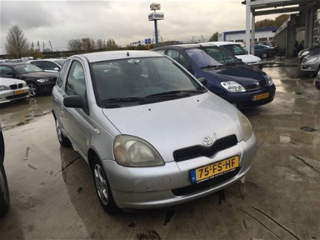 Toyota Yaris - 1.0 - 1