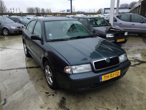 Skoda Octavia - 1.8 20V SLX - 1