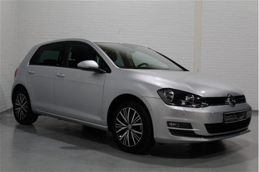 Volkswagen Golf - 1.6 TDI 110 pk DSG Automaat 5 Drs Navi, Adapt. Cruise, Airco ECC, PDC V+A - 1