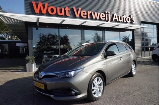 Toyota Auris - 1.8 Hybrid Trend Panodak / Navigatie - 1