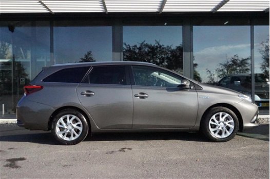 Toyota Auris - 1.8 Hybrid Trend Panodak / Navigatie - 1