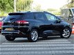 Renault Clio Estate - TCe 120pk EDC Limited / Navigatie - 1 - Thumbnail