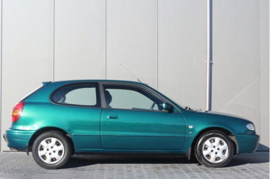 Toyota Corolla - 1.6 VVT-i Sol | Airco | Trekhaak - 1