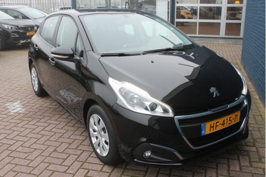 Peugeot 208 - 5drs 1.2 PureTech Blue Lease | Navigatie | Airco | Bluetooth | - 1