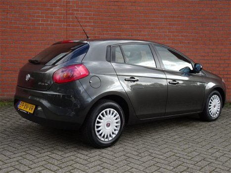 Fiat Bravo - 1.4 90PK 5DRS Dynamic Cruise, Airco - 1