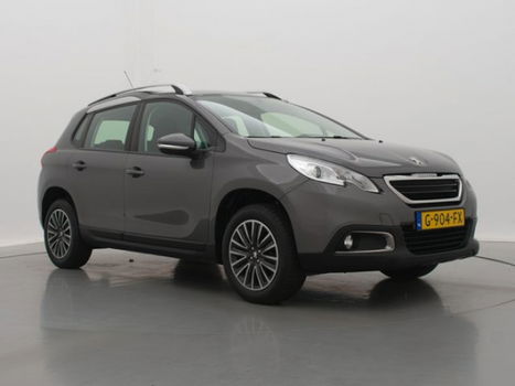 Peugeot 2008 - 1.2 82pk Active | Navigatie | Parkeersensoren | Airco | Trekhaak | - 1