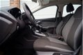 Ford Focus Wagon - 1.6 TI-VCT Trend Airco, Elek. pakket, PDC, Radio-CD - 1 - Thumbnail