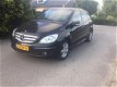 Mercedes-Benz B-klasse - 150 automaat, trekhaak, airco, parkeersensoren - 1 - Thumbnail