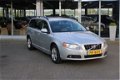 Volvo V70 - 2.0 Summum Automaat/Xenon/Trekhaak Incl Garantie - 1 - Thumbnail